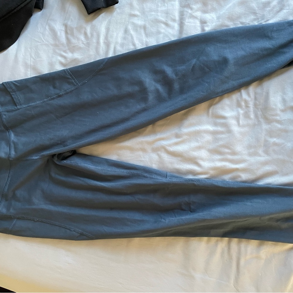 Champion Slate Blue Leggings with Slim Tapered Design